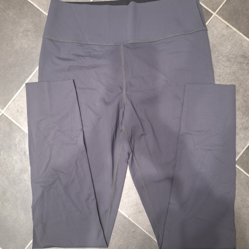 PINK Victoria's Secret Gray Leggings